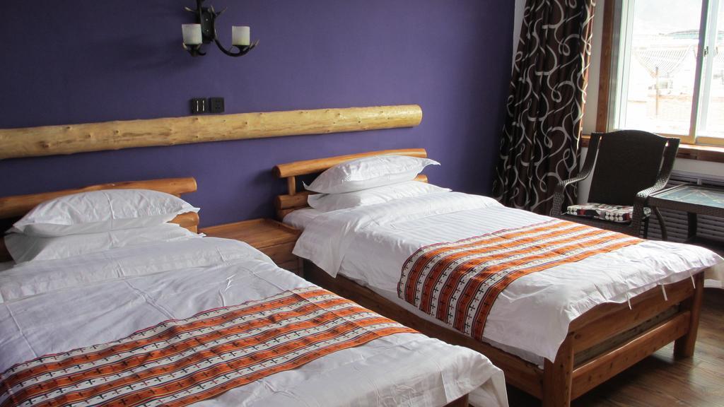 Nirvana Hotel, Restaurant & Bar Xiahe Room photo
